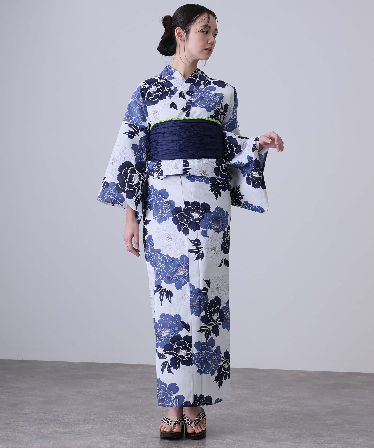 Robe Traditionnelle Yukata Kim - Summer Clothing Girls avis et prix